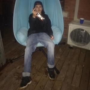 Meet your Posher, Adrien